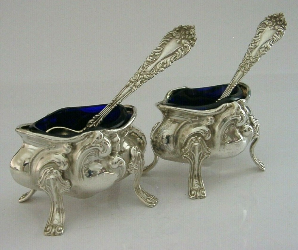 BEAUTIFUL AMERICAN STERLING SILVER TABLE SALT CELLARS & SPOONS c1910 ANTIQUE