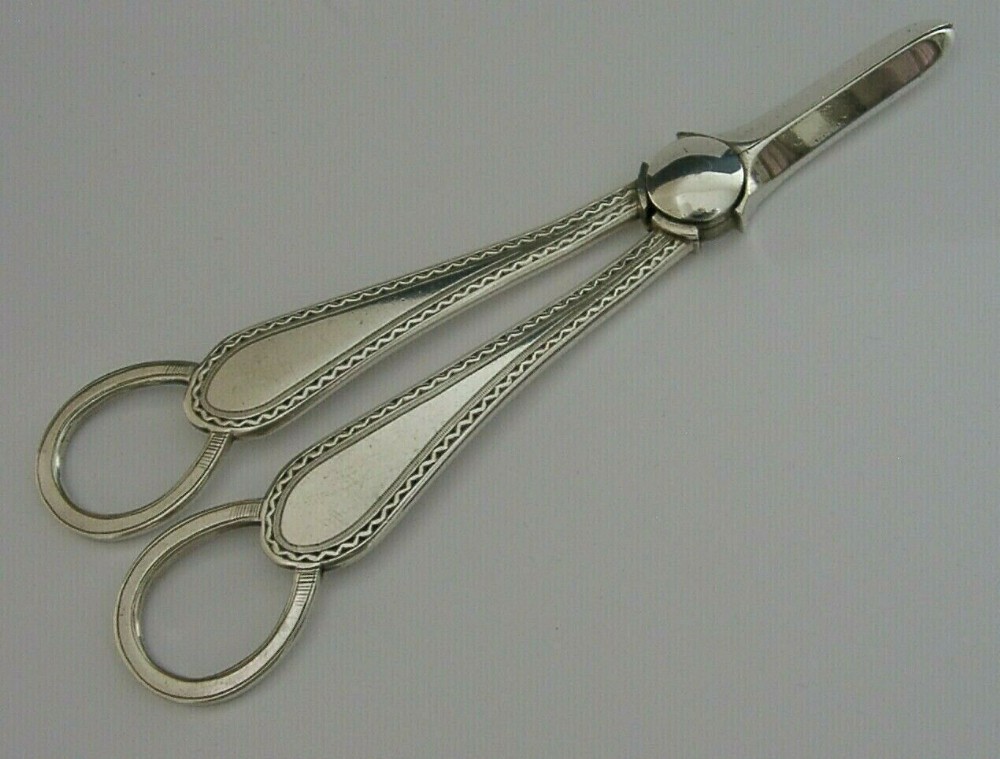 VICTORIAN ENGLISH SOLID STERLING SILVER GRAPE SCISSORS SHEARS 1897 94g