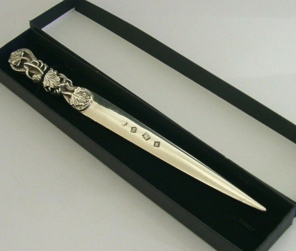 SUPERB GRAPE VINE ENGLISH SOLID STERLING SILVER LETTER OPENER 52g 1969