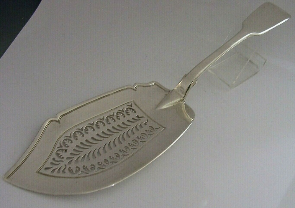 GEORGIAN SILVER HEAVY 154g ENGLISH STERLING FISH SERVER SLICE 1830 ANTIQUE