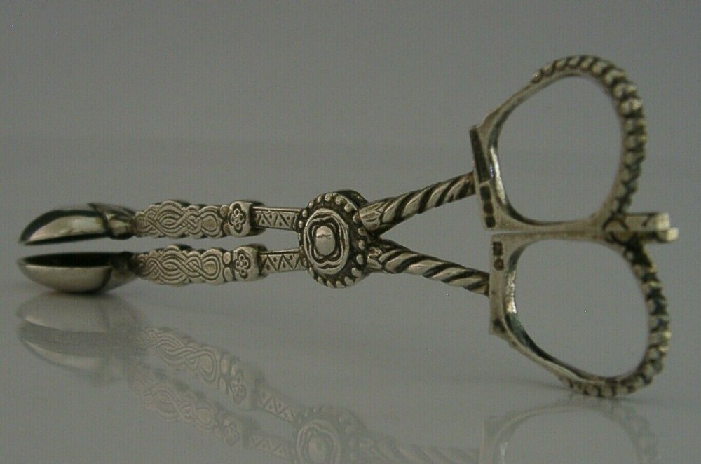 RARE STERLING SILVER SUGAR TONGS NIPS CORONATION ANOINTING SPOONS 1910 ROYALTY