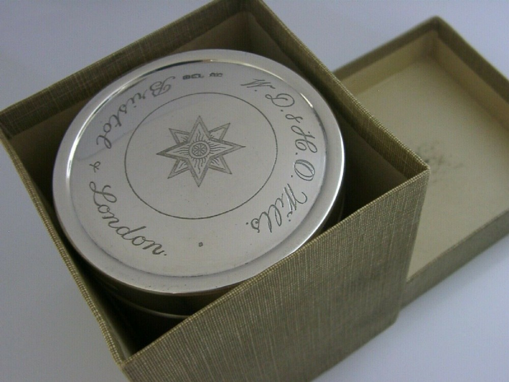 RARE ENGLISH BOXED STERLING SILVER STAR CIGARETTE BOX CANISTER 1931 ANTIQUE 114g