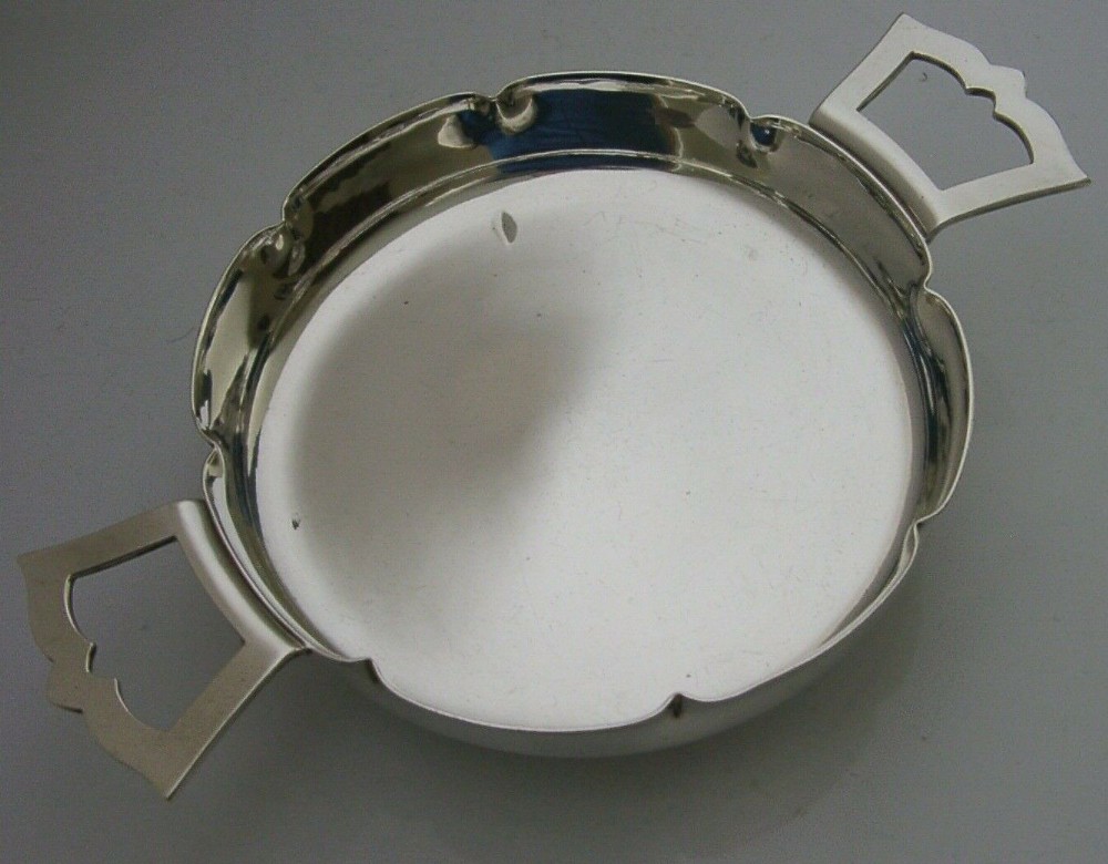 RARE R E STONE STERLING SILVER ARTS & CRAFTS WHISKY CUP QUAICH BOWL 1962 120g
