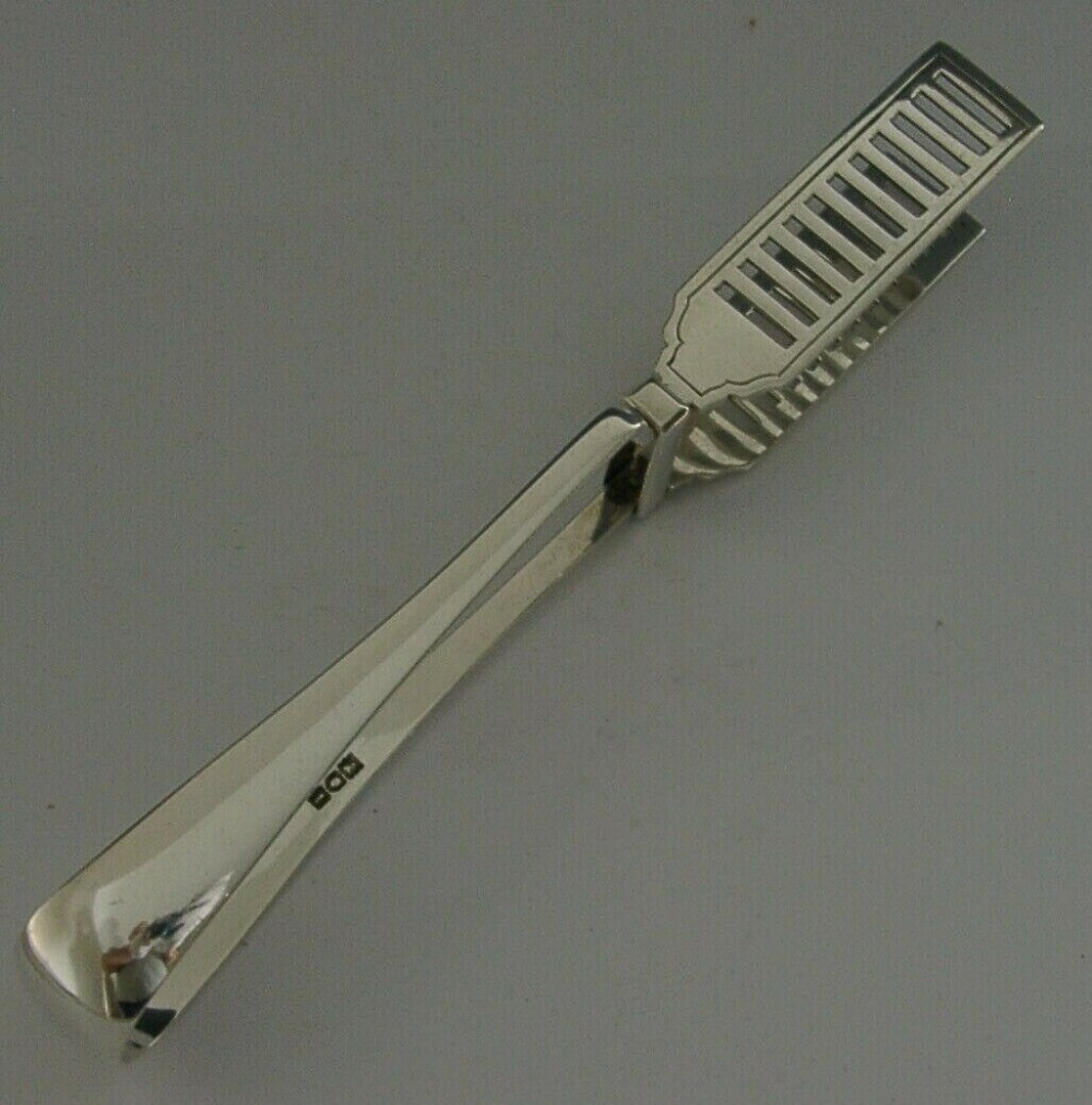 ENGLISH STERLING SILVER ASPARAGUS SANDWICH SERVING TONGS 1906 ANTIQUE 130g
