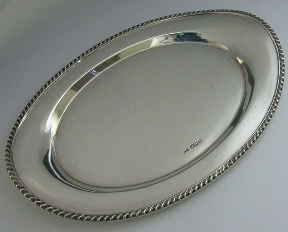 HEAVY ENGLISH SOLID STERLING SILVER TEA POT STAND TRAY DISH 1949 STYLISH 196g