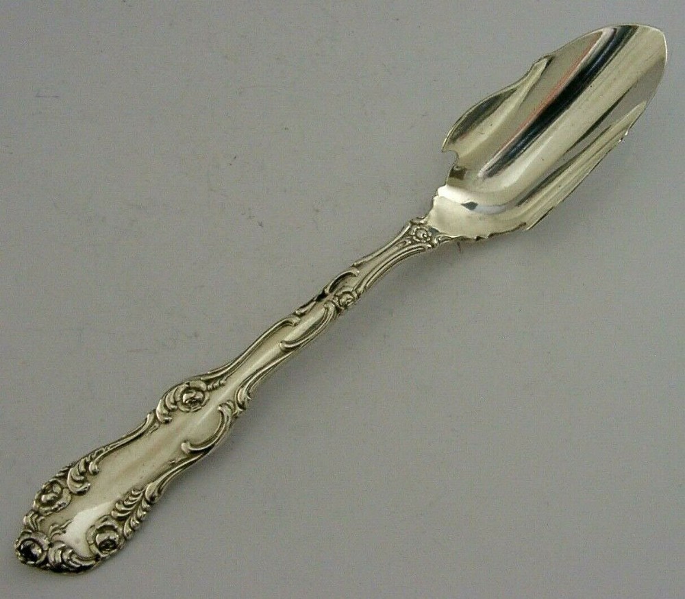 AMERICAN STERLING SILVER OLD ENGLISH PATTERN STILTON CHEESE SCOOP c1890s 50g