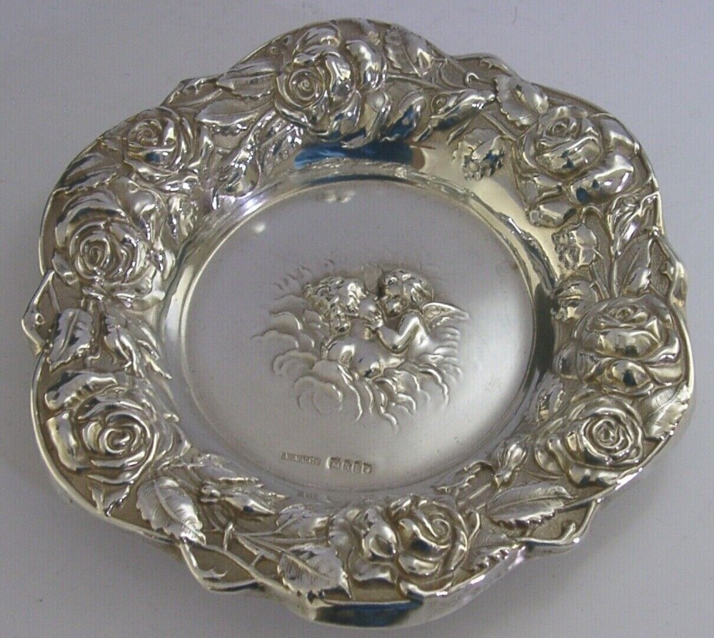 PRETTY STERLING SILVER ART NOUVEAU CHERUB DISH 1906 US IMPORT 5 inch