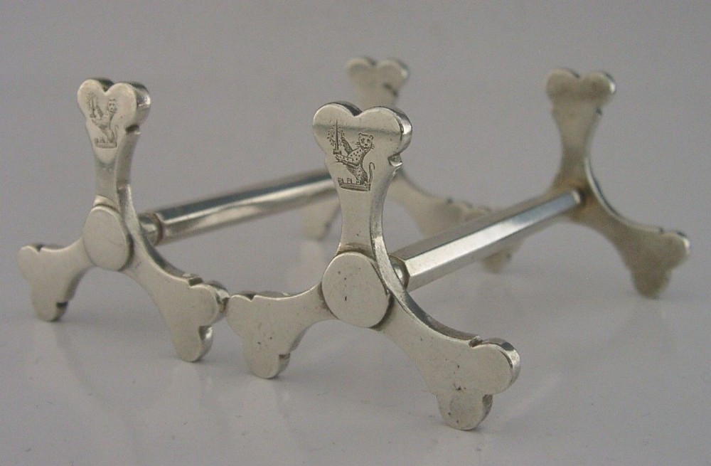 ENGLISH VICTORIAN STERLING SILVER CRESTED CUTLERY RESTS c1850s ANTIQUE 80g