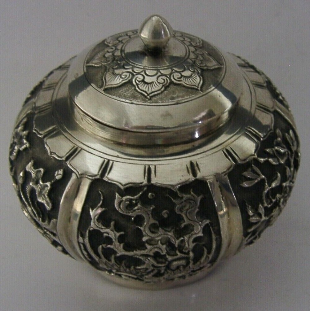 RARE CHINESE CHINA STRAITS EXPORT SOLID SILVER DRAGON TEA CADDY 1900 ANTIQUE 90g