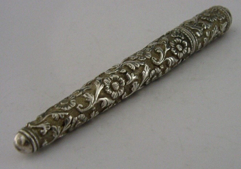 RARE INDIAN SILVER NEEDLE HOLDER CASE c1880 ANTIQUE 14g KUTCH SEWING NEEDLEWORK