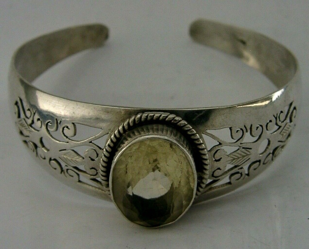 BEAUTIFUL SOLID STERLING SILVER CITRINE GEM STONE BANGLE BRACELET c1950
