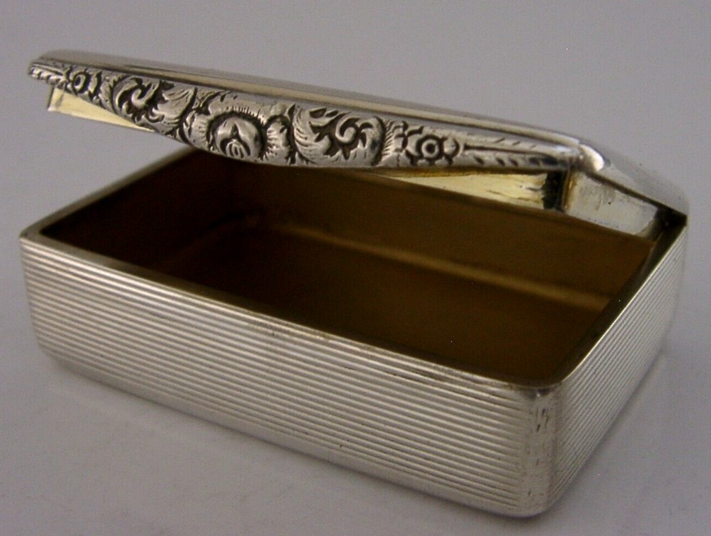 STYLISH ENGLISH SOLID STERLING SILVER SNUFF BOX 1938 ANTIQUE 56g