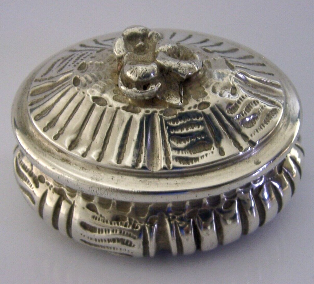 SUPERB GERMAN SOLID 800 SILVER TABLE BOX c1920 ANTIQUE 70g