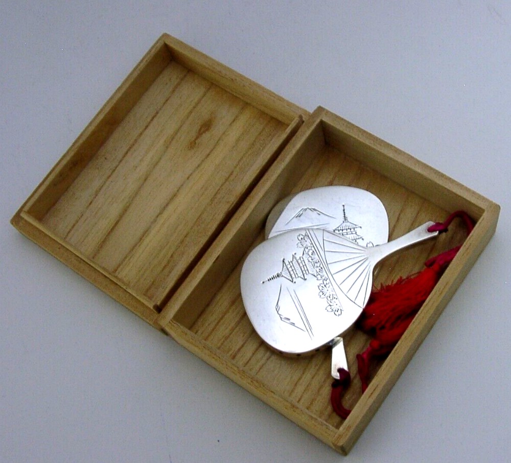 NOVELTY JAPANESE STERLING SILVER FAN SALT & PEPPER POTS CRUETS c1950 BOXED