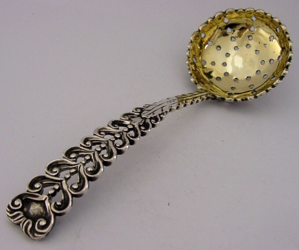 STUNNING RARE VICTORIAN CAST STERLING SILVER SUGAR SIFTER SPOON 1854 ANTIQUE