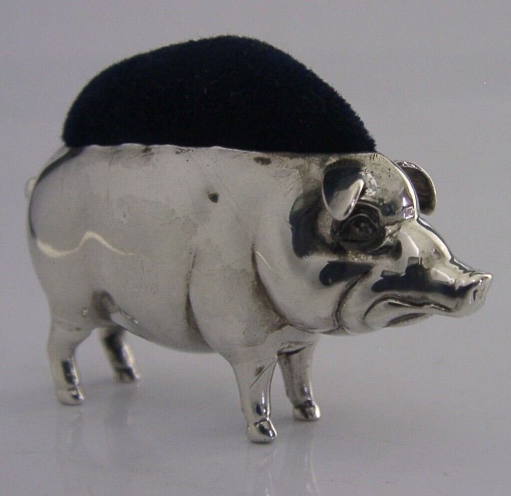 NOVELTY EDWARDIAN ANTIQUE STERLING SILVER PIG PIN CUSHION 1905 NEEDLEWORK SEWING