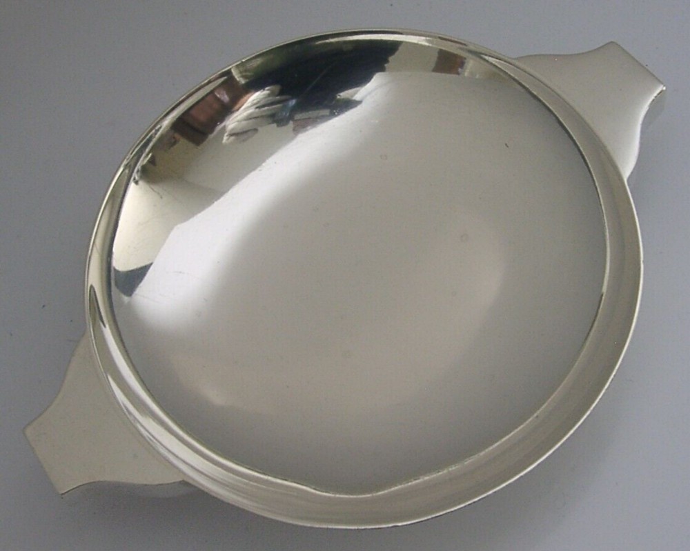QUALITY ENGLISH STERLING SILVER ART DECO WHISKY CUP QUAICH BOWL 1937 STYLISH 94g