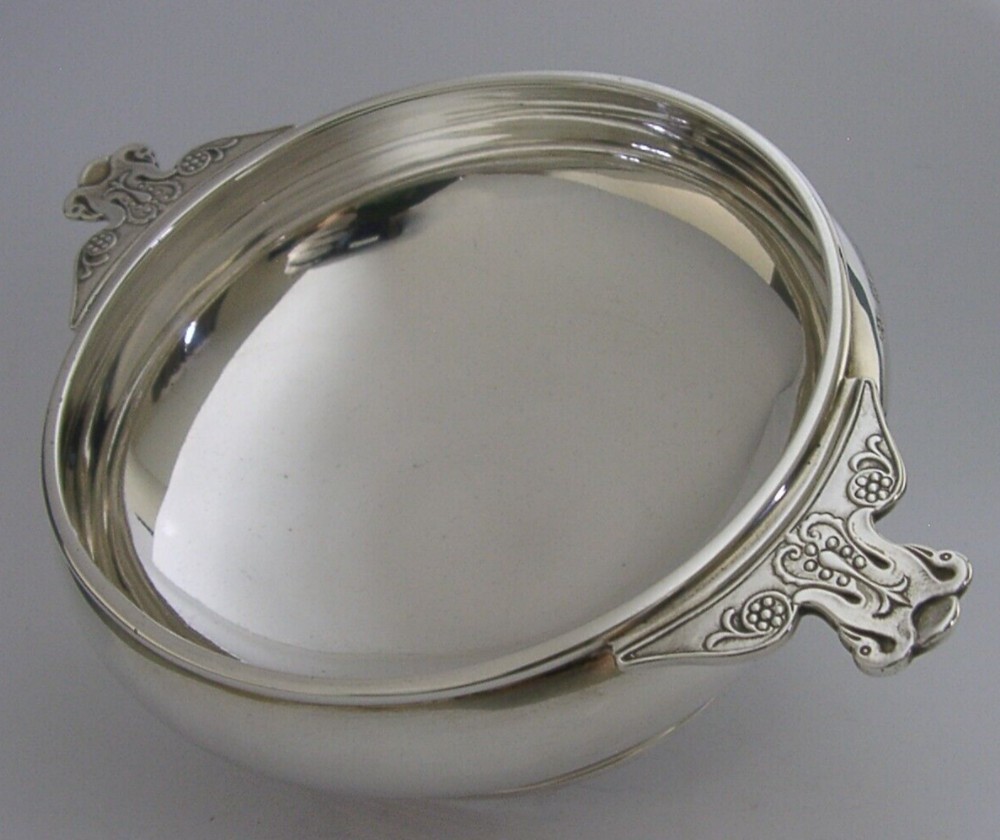 VERY HEAVY 224g STERLING SILVER BIRD HANDLED QUAICH BOWL 1929 ANTIQUE MINT