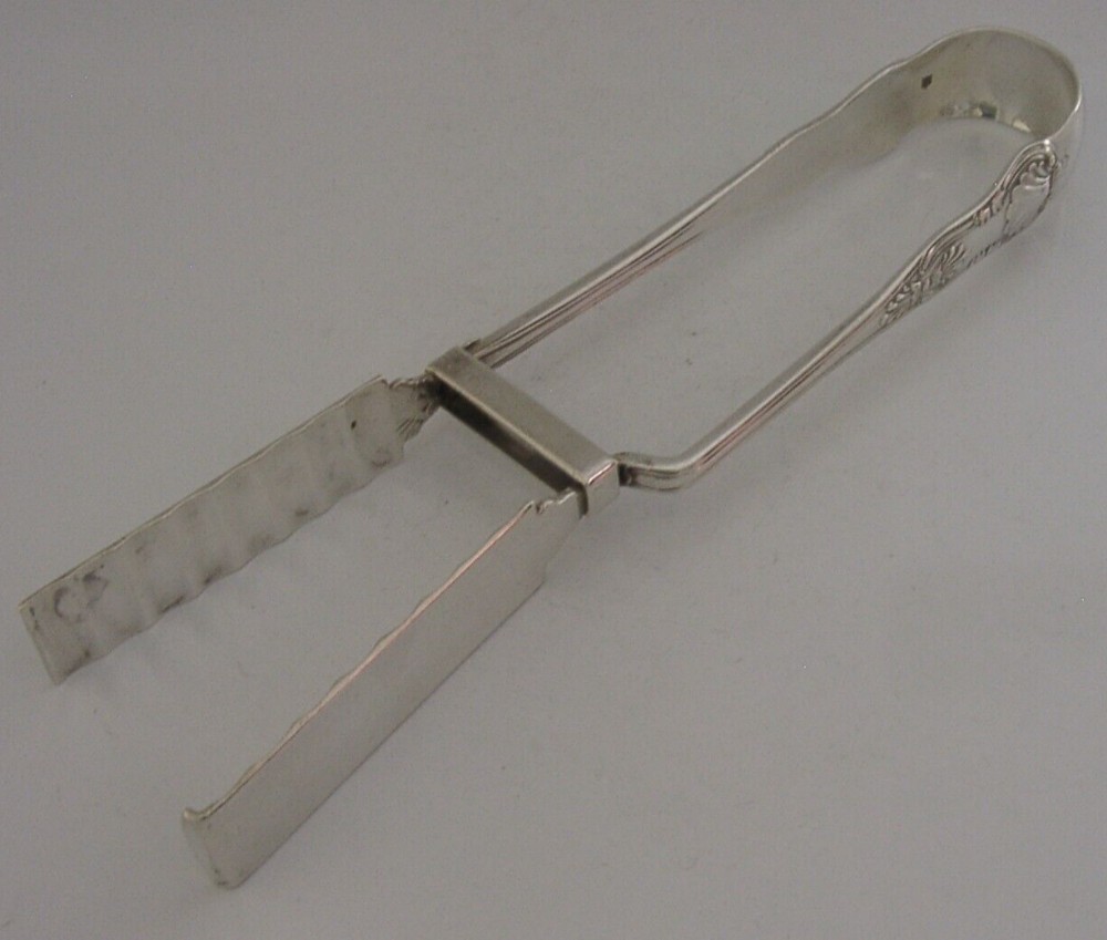 HEAVY KINGS STERLING SILVER ASPARAGUS SANDWICH SERVING TONGS 1891 ANTIQUE 170g