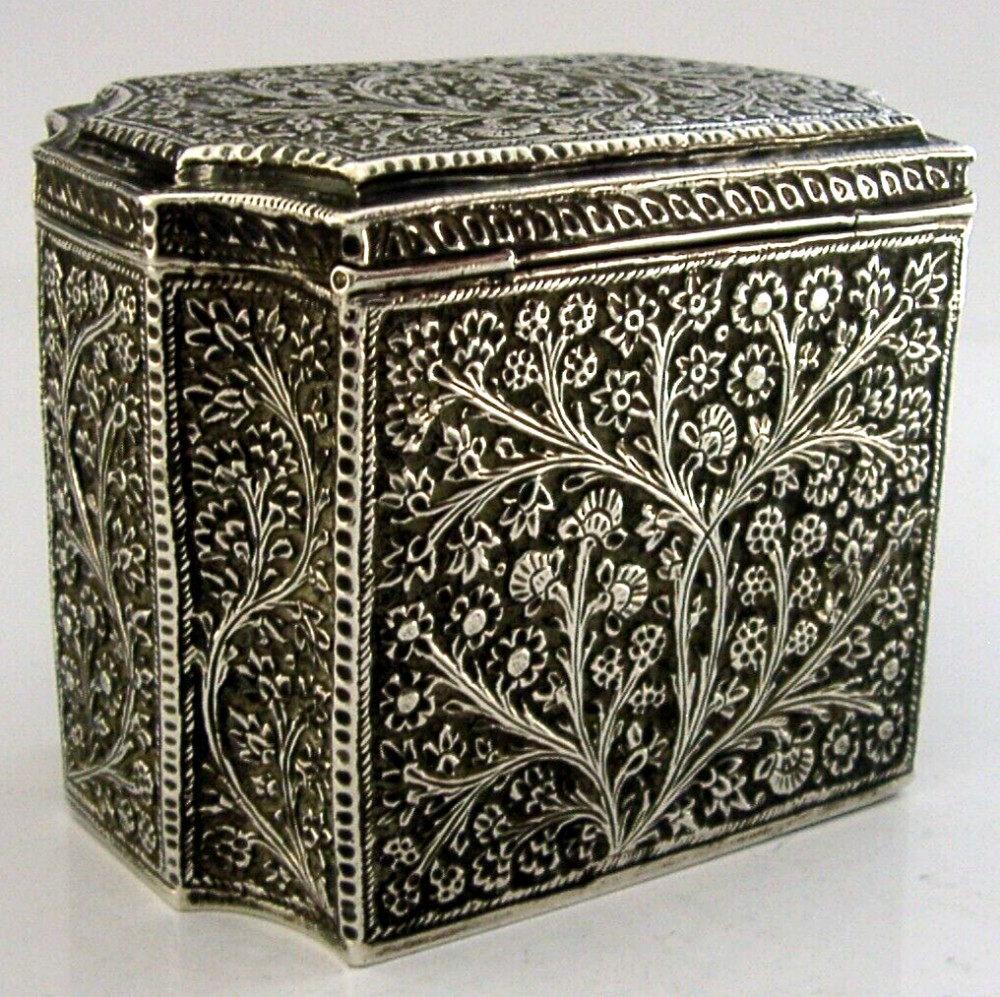 BEAUTIFUL INDIAN SOLID SILVER TEA CADDY BOX c1900 ANTIQUE 192g