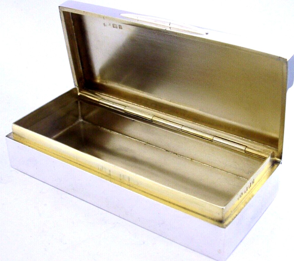 HEAVY 138g SOLID STERLING SILVER DRESSING TABLE or DESK BOX 1923 ANTIQUE
