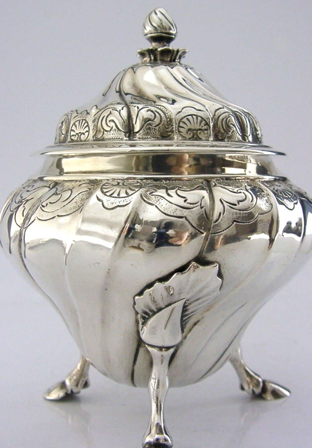STUNNING LARGE URN BOX CADDY STERLING SILVER LONDON 1930 HOOF FEET 310g ANTIQUE