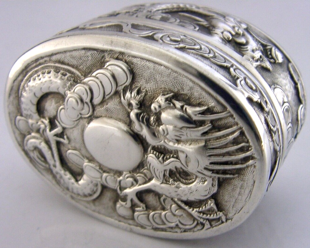 RARE CHINESE EXPORT SOLID SILVER DRAGON TABLE BOX c1890 ANTIQUE 50g SUPERB