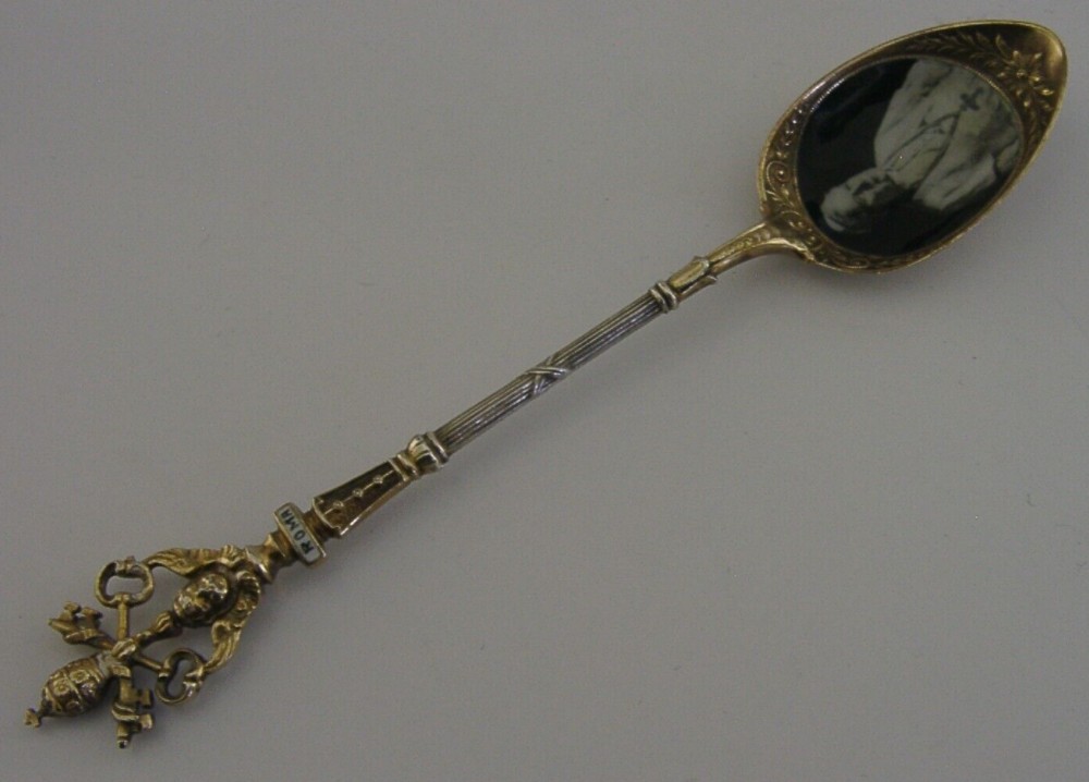 RARE 800 SOLID SILVER GILT POPE PIUS X PICTURE BOWL ENAMEL SOUVENIR SPOON c1914