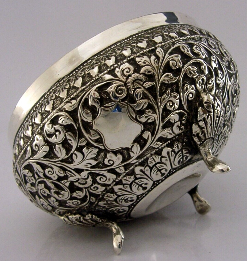BEAUTIFUL INDIAN 120g EASTERN SOLID SILVER BOWL c1900 ANTIQUE