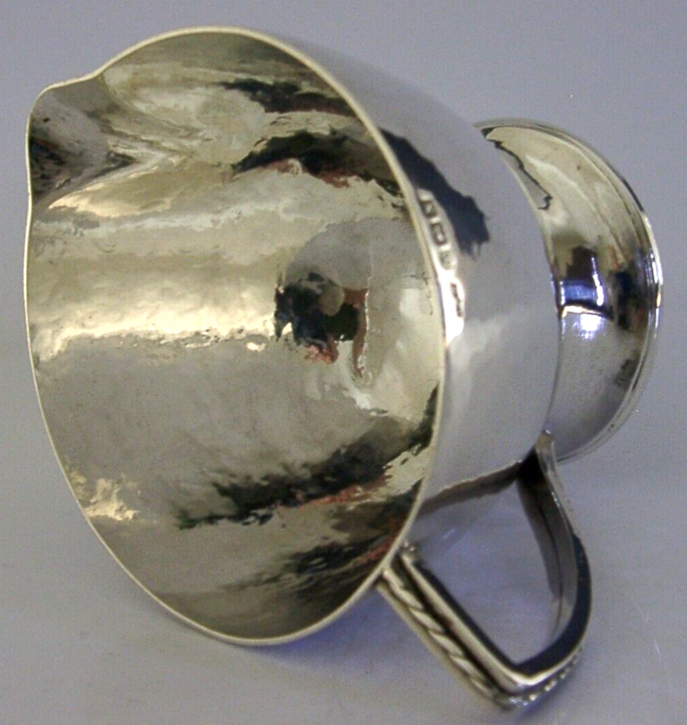 ARTS & CRAFTS 1947 SOLID STERLING SILVER JUG ENGLISH PLANNISHED 126g ANTIQUE