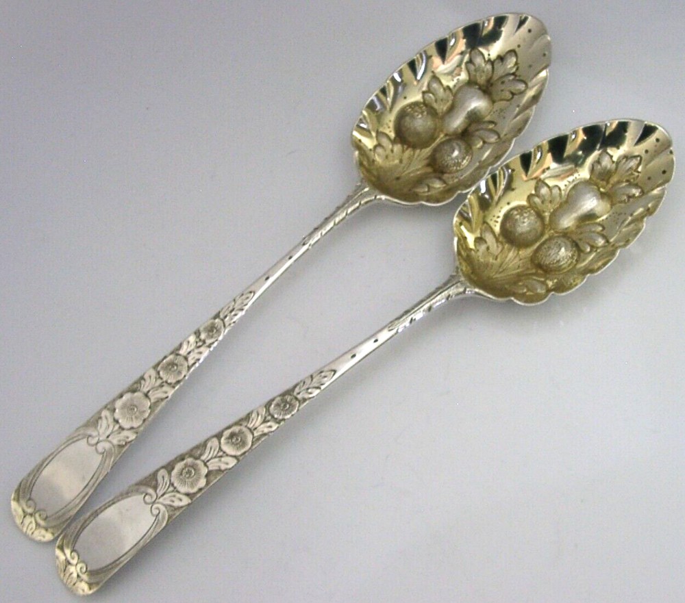 PAIR OF ENGLISH ANTIQUE STERLING SILVER BERRY SERVING SPOONS 1791 GEORGIAN 100g