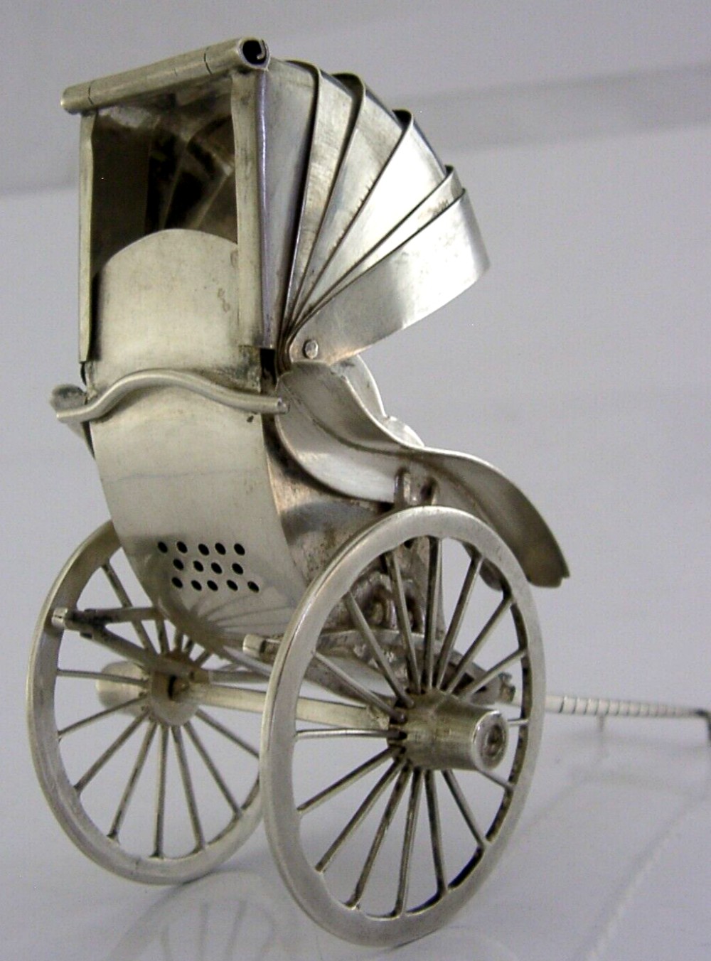 LARGE JAPANESE STERLING SILVER JINRIKISHA RICKSHAW PEPPER POT c1920 ANTIQUE 68g