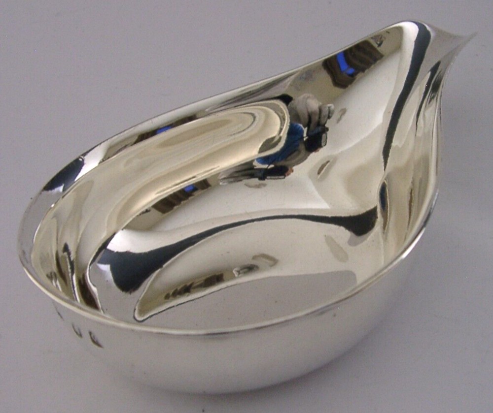 RARE 1758 MINT GEORGIAN STERLING SILVER PAP MEDICAL INVALID FEEDING BOAT CUP