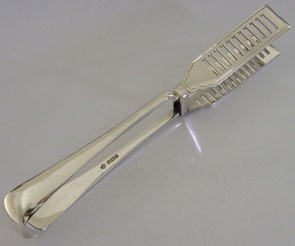 HEAVY STERLING SILVER ASPARAGUS SANDWICH VEG SERVING TONGS 1917 ANTIQUE 144g