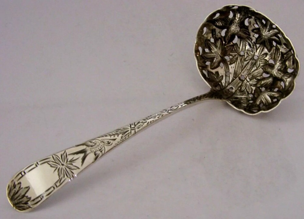 RARE ENGLISH STERLING SILVER BIRDS SUGAR SIFTER SPOON 1792 ANTIQUE 34g BATEMAN