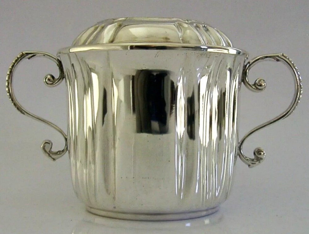 ENGLISH STERLING SILVER LIDDED BOWL CUP & COVER PORRINGER 1892 ANTIQUE 230g