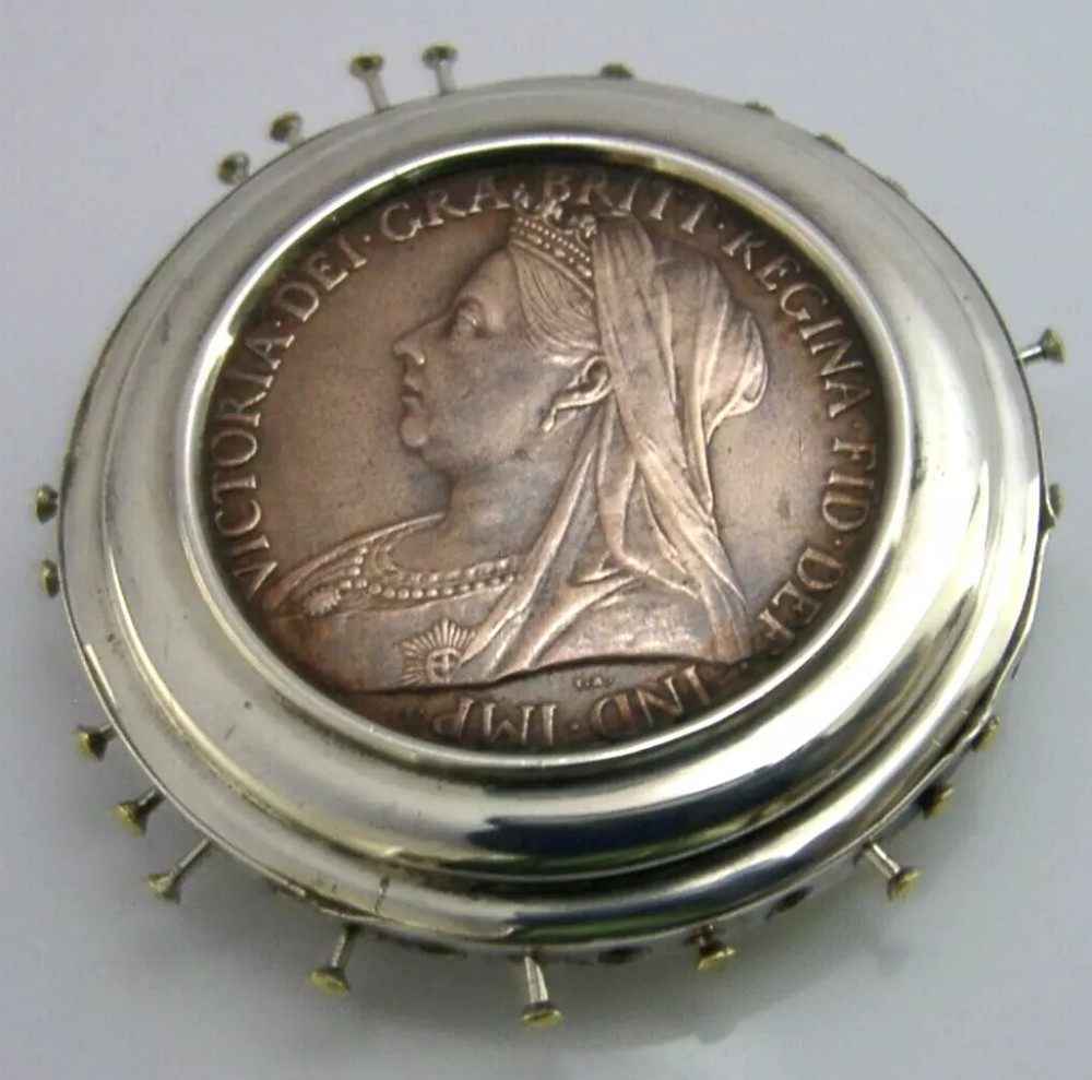 RARE VICTORIAN COIN SET STERLING SILVER PIN CUSHION NEEDLEWORK SEWING 1901