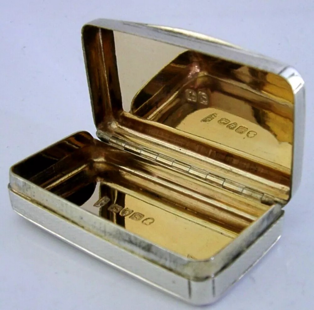QUALITY ENGLISH GEORGIAN STERLING SILVER SNUFF BOX 1813 ANTIQUE
