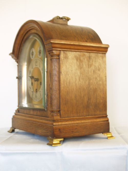 fig 1. JUNGHANS WESTMINSTER CHIMING BRACKET CLOCK