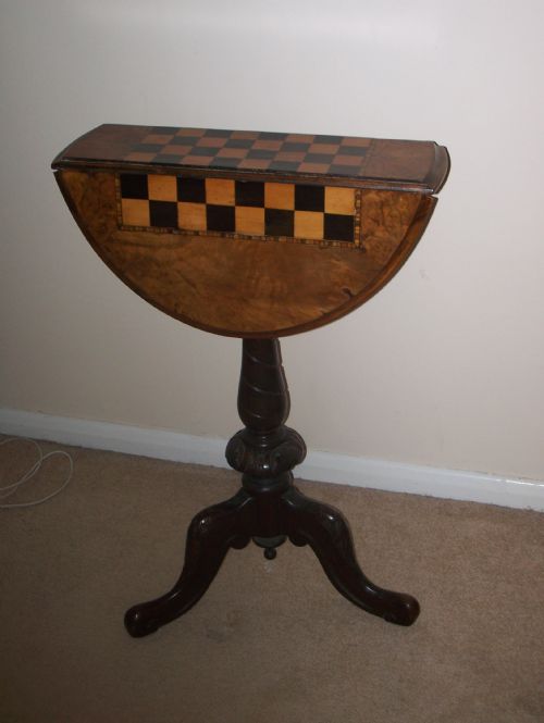 fig 1. VICTORIAN WALNUT CHESS TABLE