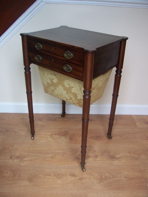 C19th Mahogany Work Lamp Table with 2 Drawers and Wool Box
