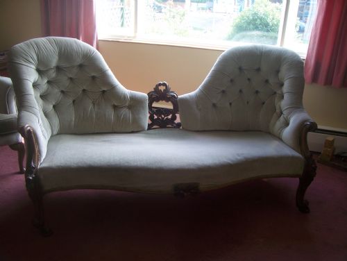 Victorian Double Spoonback Sofa