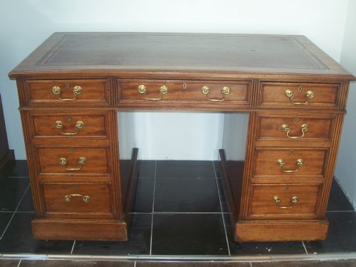 Edwardian Walnut Pedestal Desk