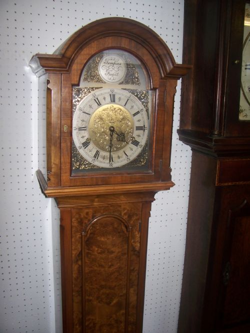 Stunningly Beautiful Burr Walnut 1920/30s English Perivale Grandmother Clock with Westminster Chimes