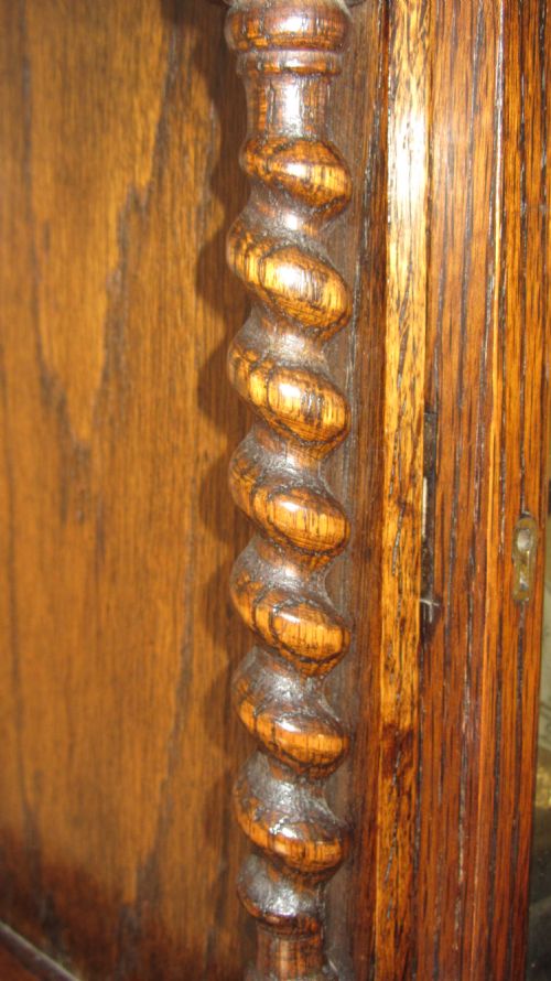 fig 1. LOVELY SOUNDING OAK CASED GRANDMOTHER LONGCASE