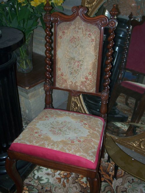 VICTORIAN WALNUT CHAIR - ADDITIONAL PHOTO 4