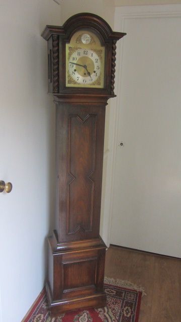 fig 2. BARLEY TWIST OAK CASED GRANDMOTHER CLOCK