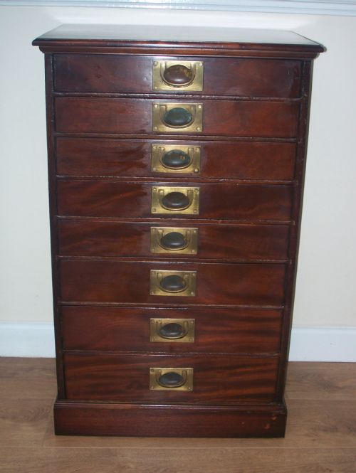 Mahogany Haberdashery/collectors Chest