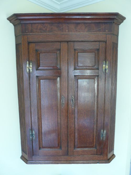 Georgian Corner Cupboard