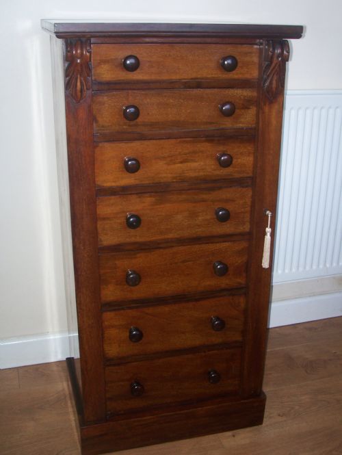 Victorian Mahogany Wellington Chest